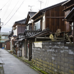 袋地の不動産は再建築できない？ 袋地のデメリットと対処法を解説