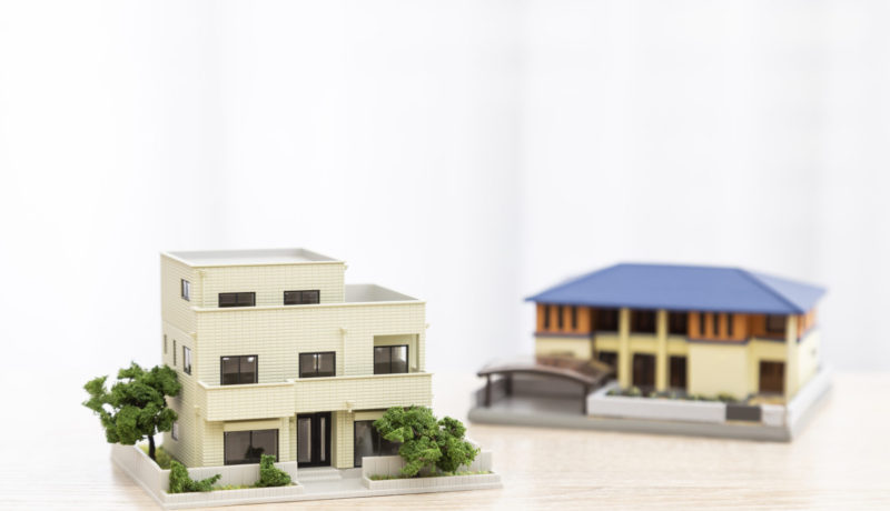 親が亡くなった後の実家に住むのはあり？判断のために知っておくべき注意点とは